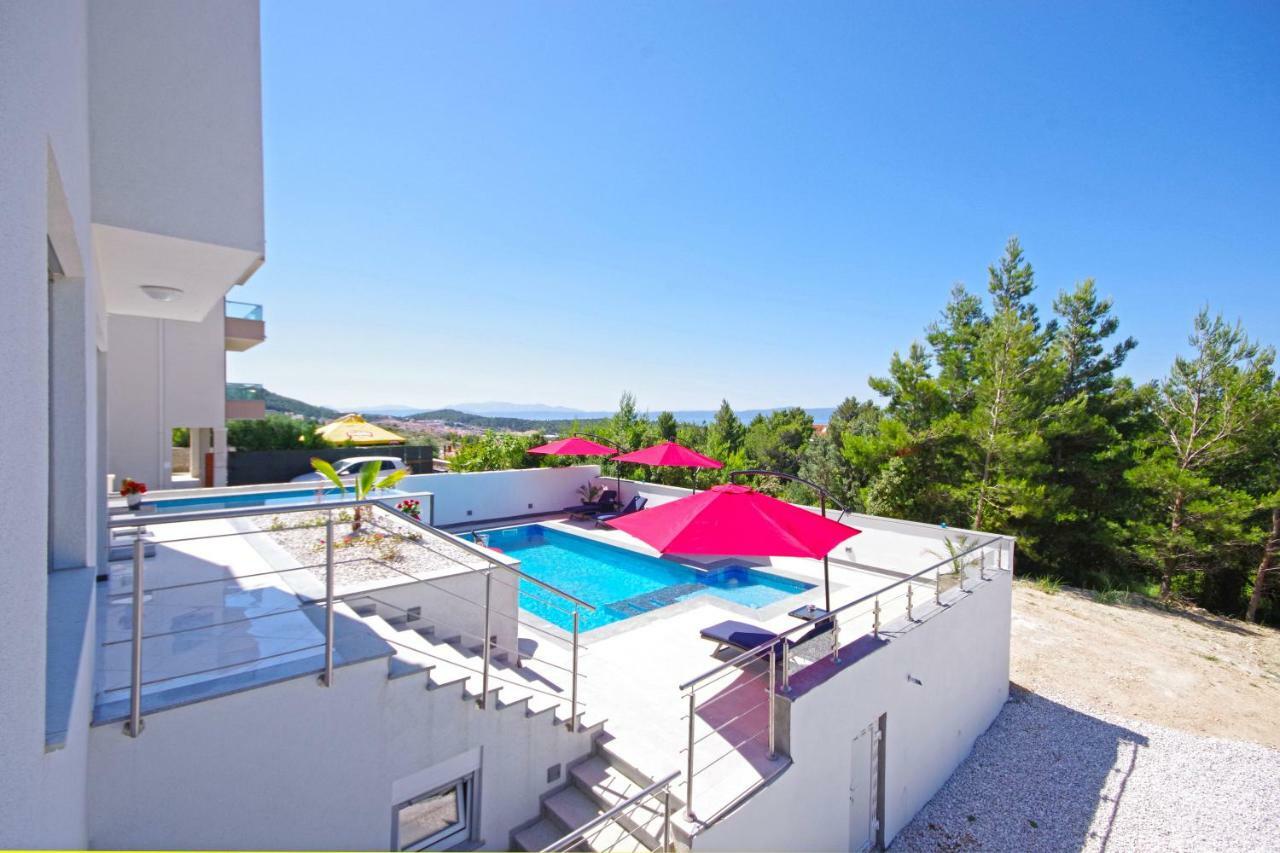 Villa Inis Макарска Экстерьер фото